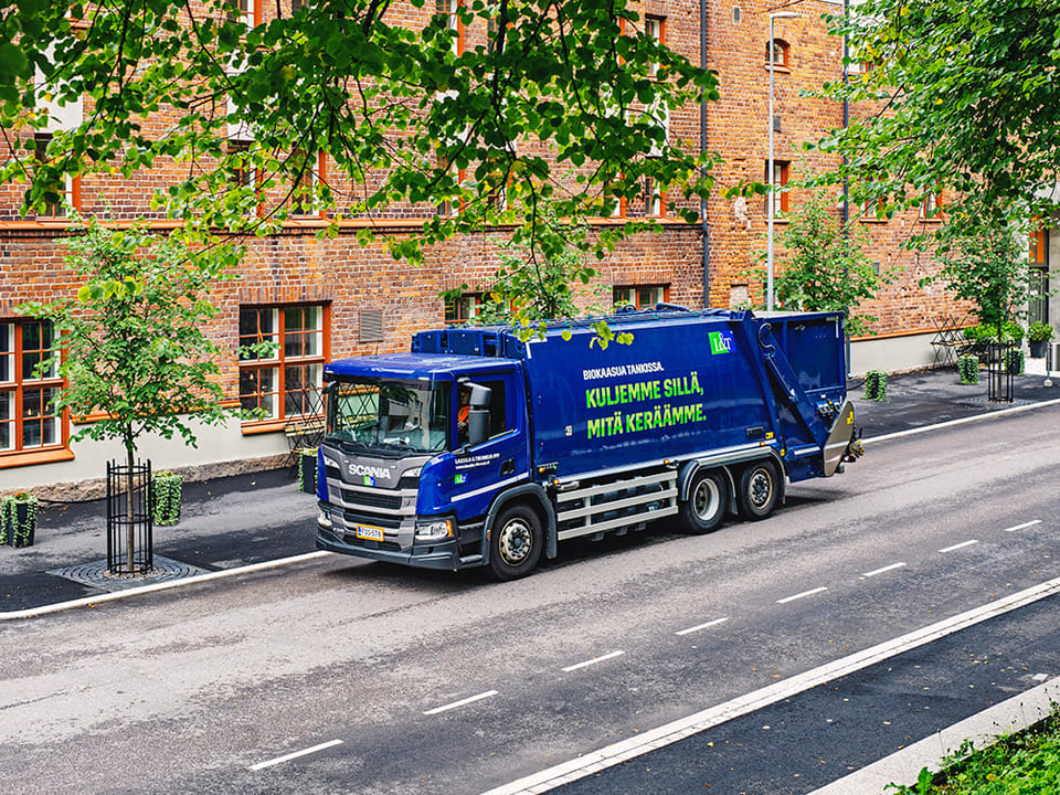Jäteauto Lahti - 4x3 - Jätehuolto ja kierrätys